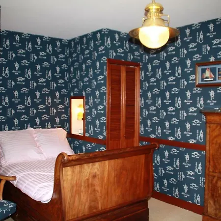 Chateau La Pierre Levee *