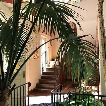 Chateau La Pierre Levee *