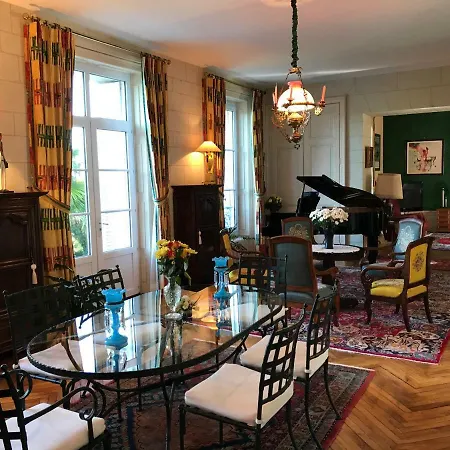 Chateau La Pierre Levee בית הארחה La Gaubretiere