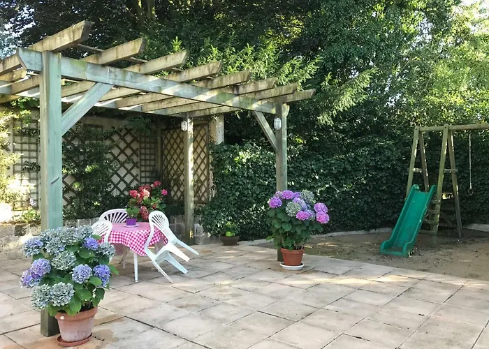 Гостевой дом Chateau La Pierre Levee La Gaubretiere