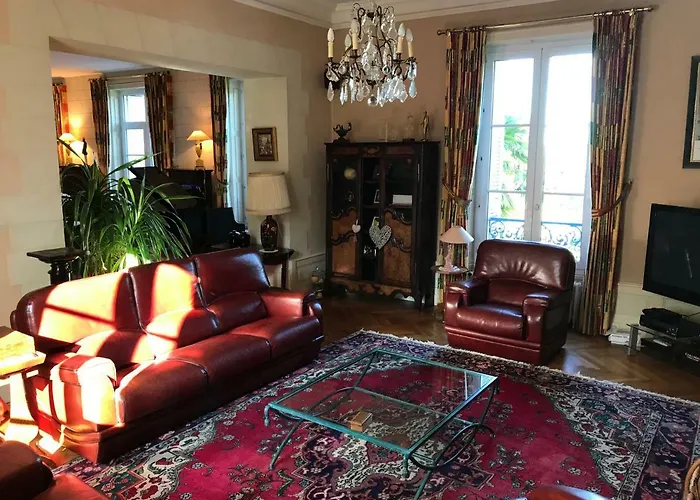 Chateau La Pierre Levee Гостевой дом *