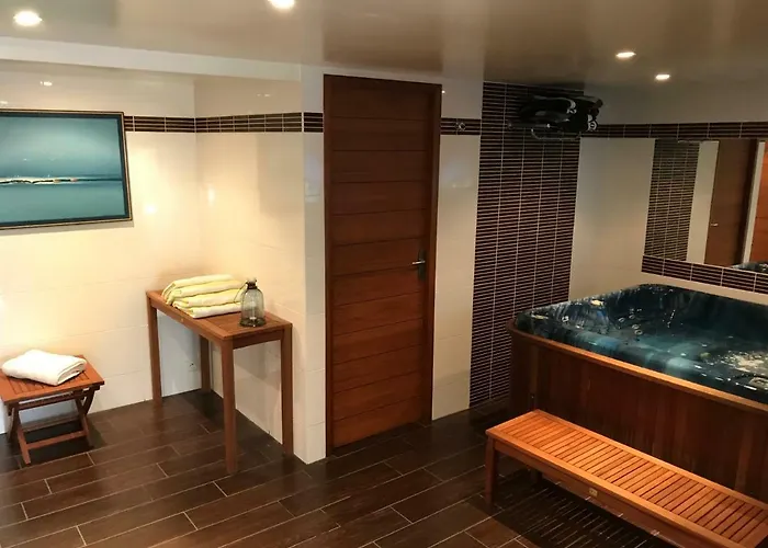 Chateau La Pierre Levee Гостевой дом *