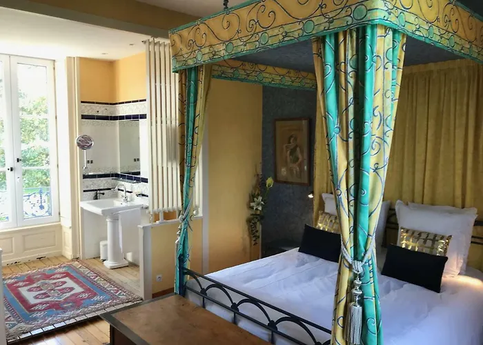 Chateau La Pierre Levee La Gaubretiere